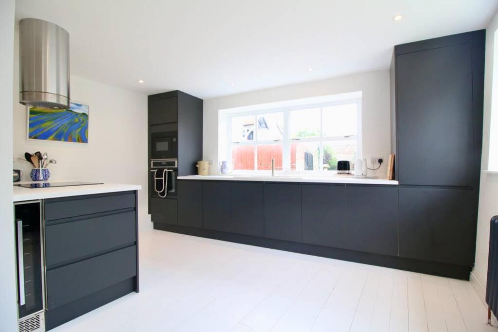 Betern Place By Air Premier Βίλα Seaford Εξωτερικό φωτογραφία
